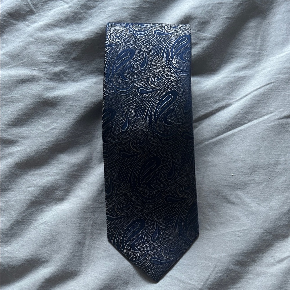 Perry Ellis Navy Paisley Tie